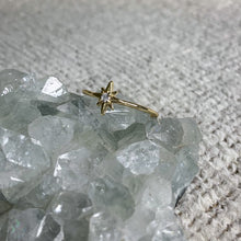 Load image into Gallery viewer, Dainty Star CZ Ring